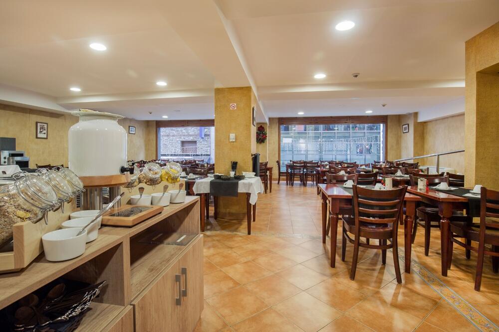 Foto de restauración de Hotel Catalunya Ski