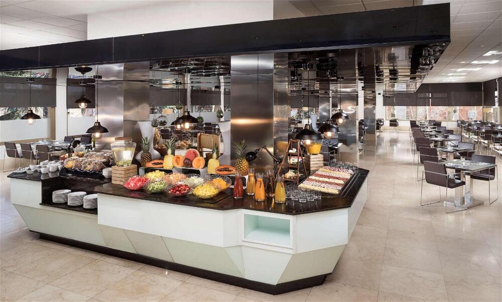 Foto de restauración de Hotel Melia Barajas
