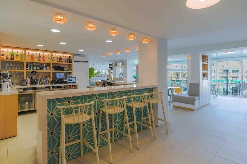 Foto de restauración de Apartamentos Bitacora Lanzarote Club