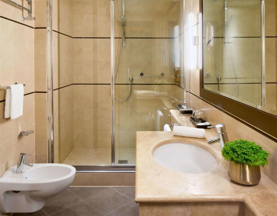 Foto del baño de Starhotels Tourist