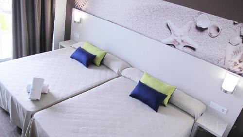 Foto de una habitación de Ohtels Villa Dorada
