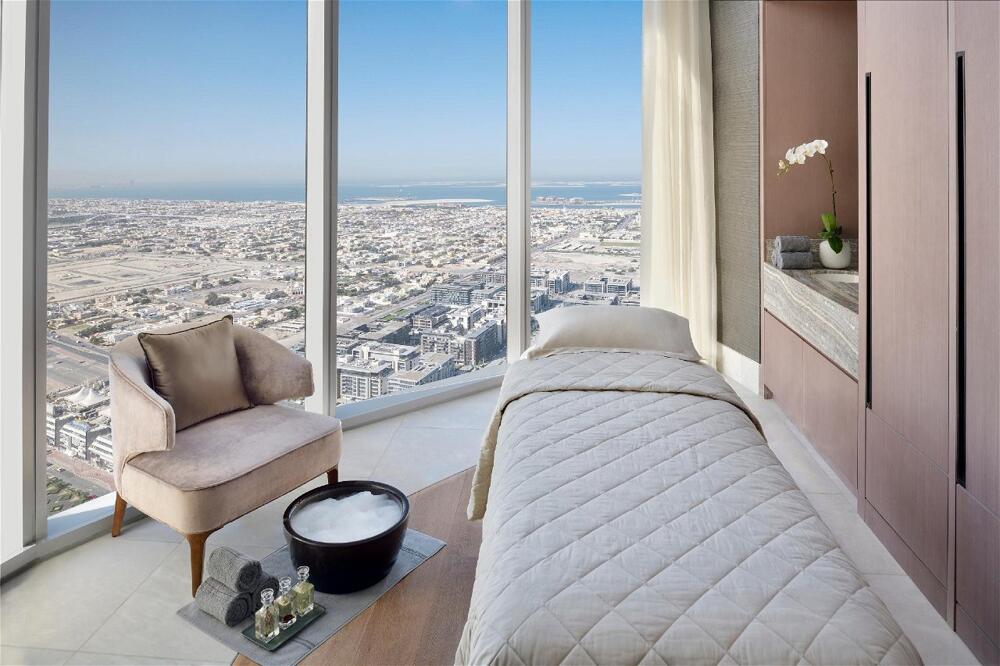 Foto de los servicios de Hotel Address Sky View