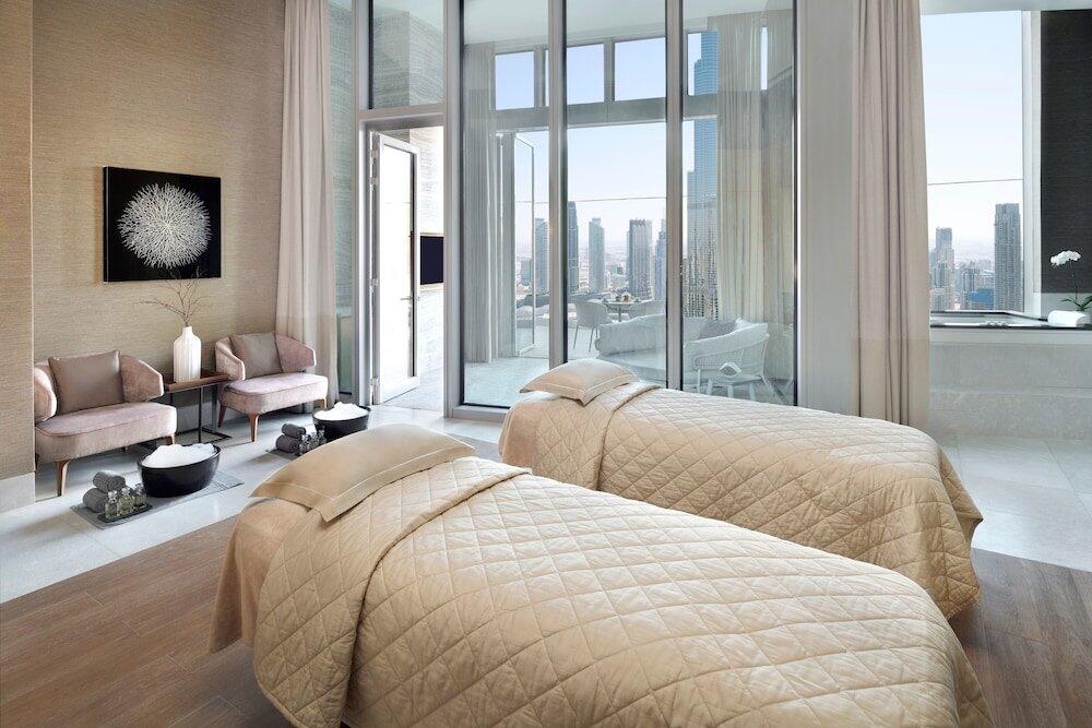 Foto de los servicios de Hotel Address Sky View