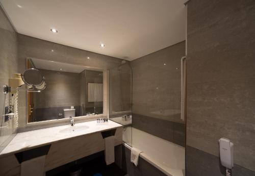 Foto del baño de Hotel Vila Gale Porto - Centro