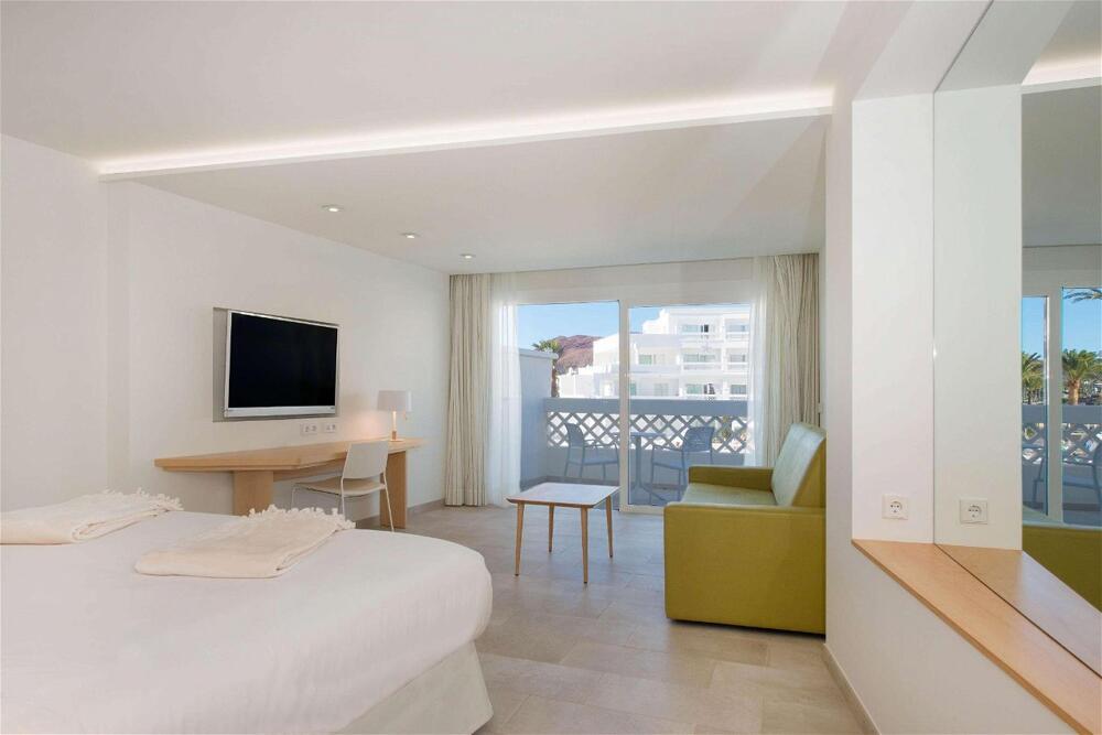 Foto de una habitación de Hotel Iberostar Selection Lanzarote Park