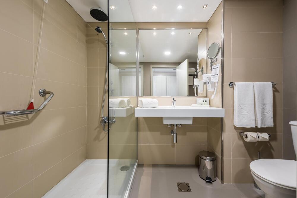 Foto del baño de Hotel Enotel Sunset Bay