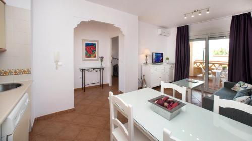 Foto de una habitación de Apartamentos Leo Canela