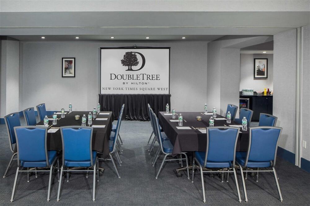 Foto de los servicios de Hotel Doubletree By Hilton New York Times Square West