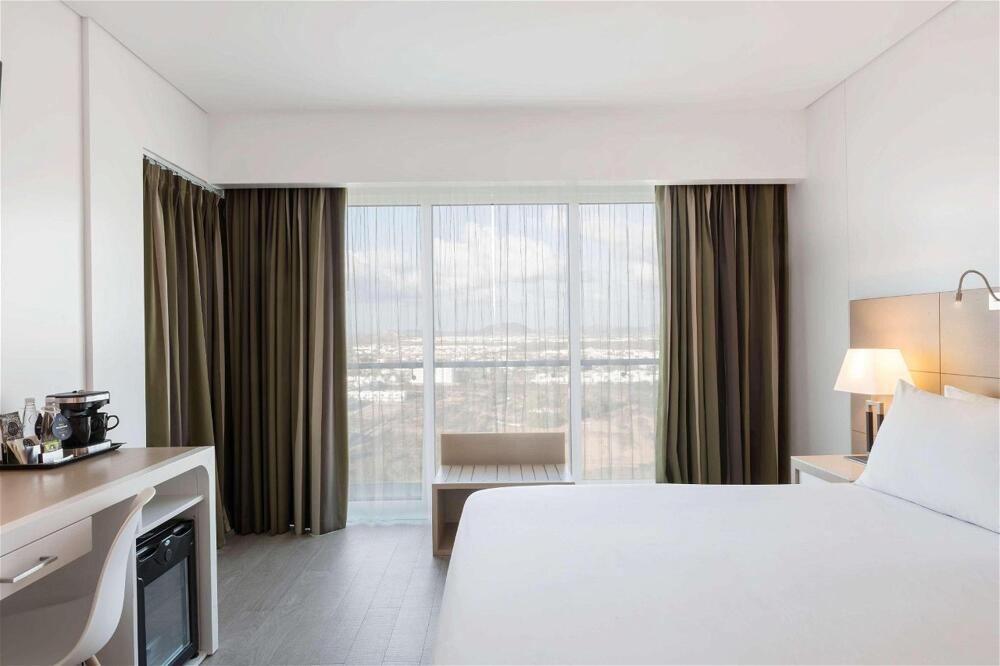 Foto de una habitación de Hotel DoubleTree by Hilton Mazatlan, SIN