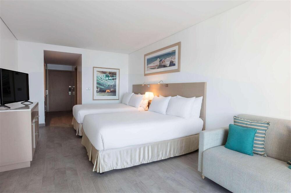 Foto de una habitación de Hotel DoubleTree by Hilton Mazatlan, SIN