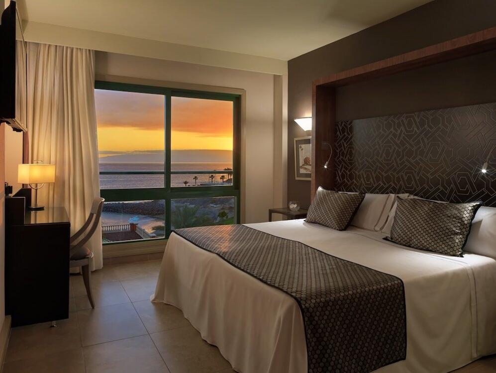 Foto de una habitación de Adrián Hoteles Jardines de Nivaria