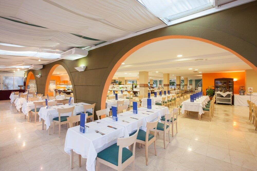 Foto de restauración de IFA Altamarena by Lopesan Hotels