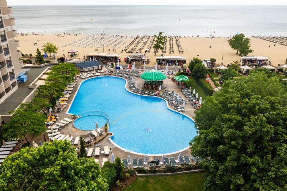 Foto del exterior de Hotel Slavyanski