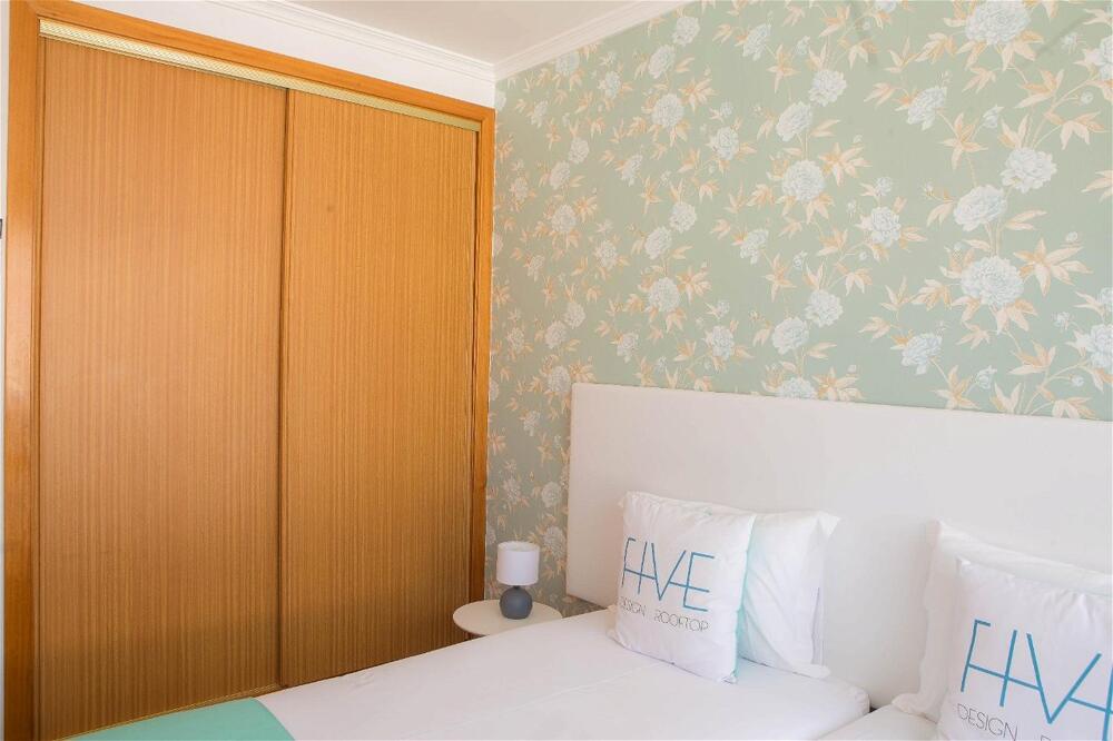Foto de una habitación de Apartamentos Five Design Rooftop by Storytellers