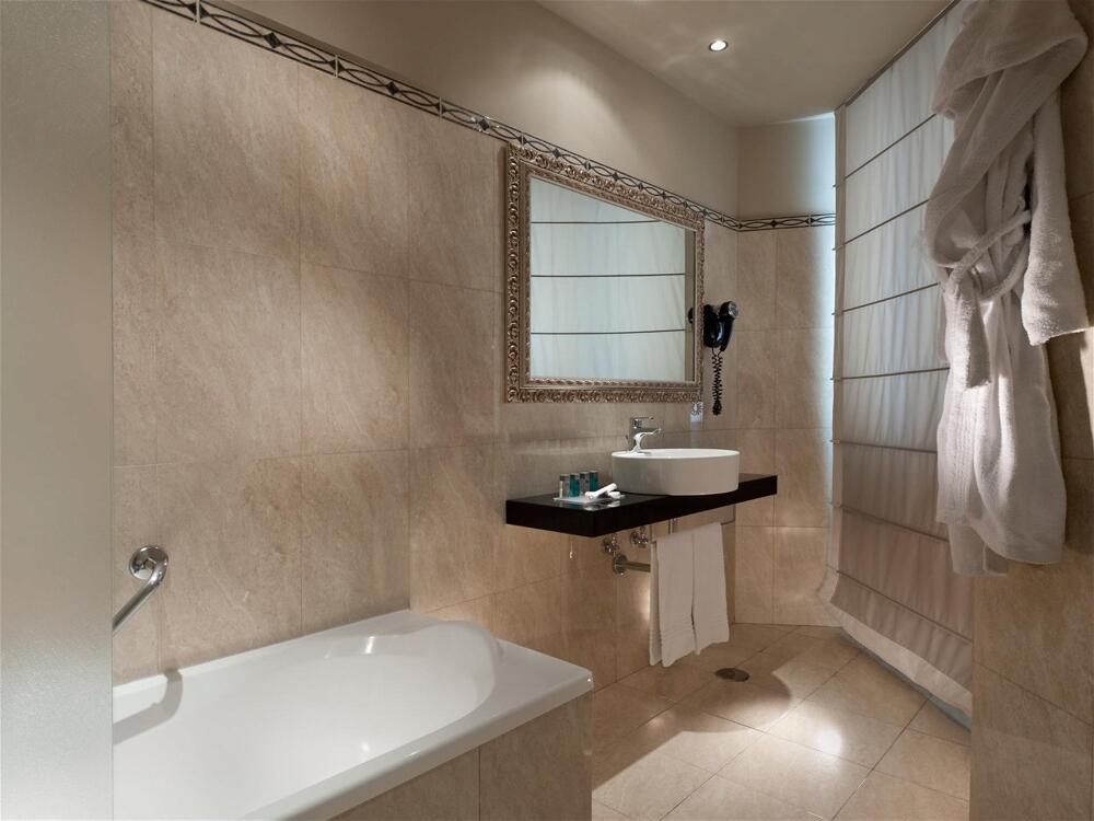 Foto del baño de c-hotels Ambasciatori