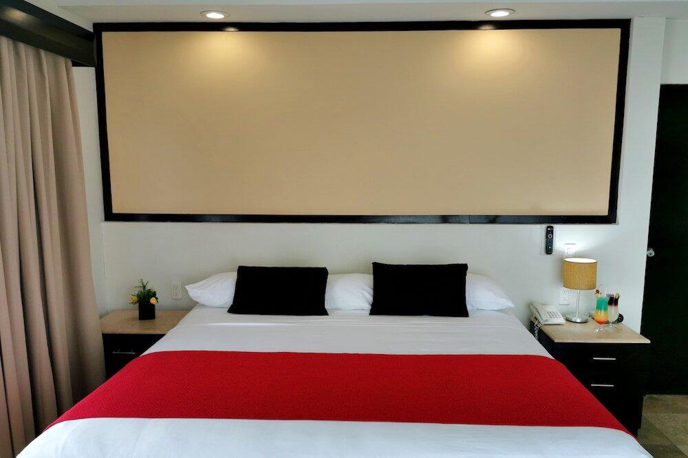 Foto de una habitación de Coral Island Beach View Hotel