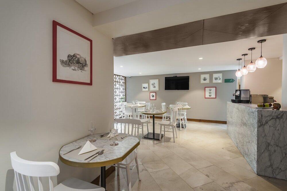 Foto de restauración de FCH Hotel Providencia - Exclusive For Adults