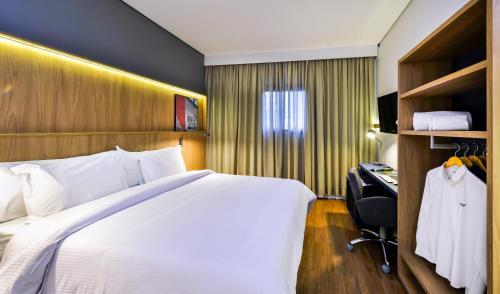 Foto de una habitación de Hotel Hampton by Hilton Guarulhos Airport