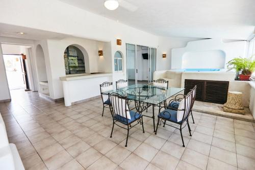 Foto de restauración de Hotel Suites Ixtapa Plaza