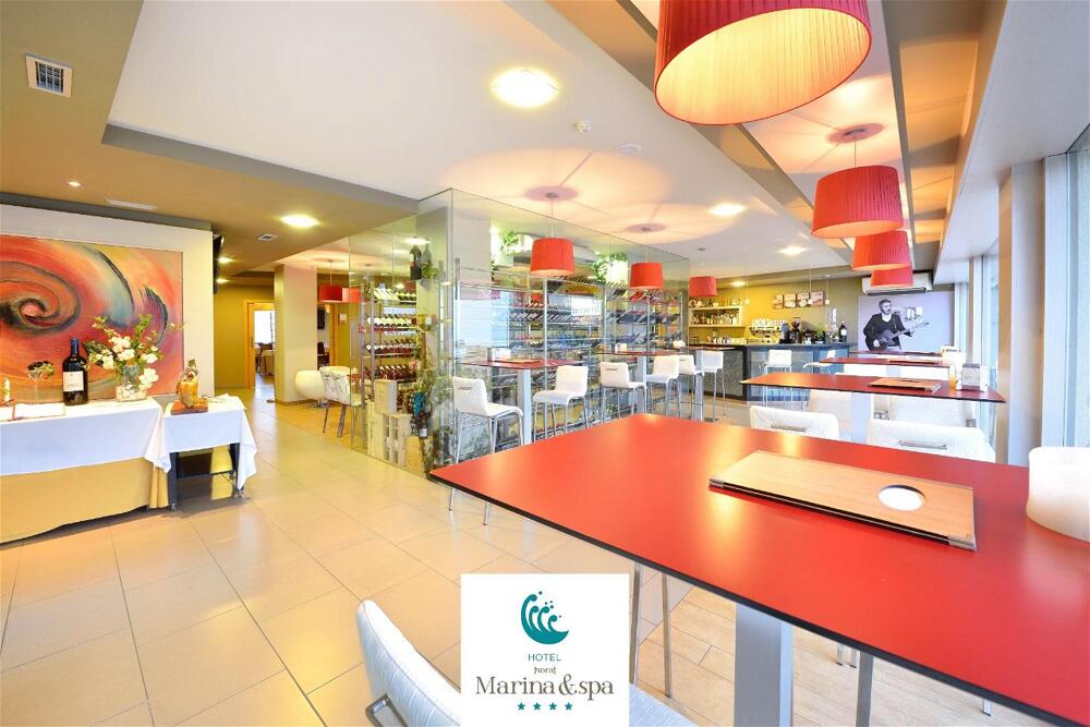 Foto de los servicios de Hotel Norat Marina &amp;amp; Spa 4* Superior