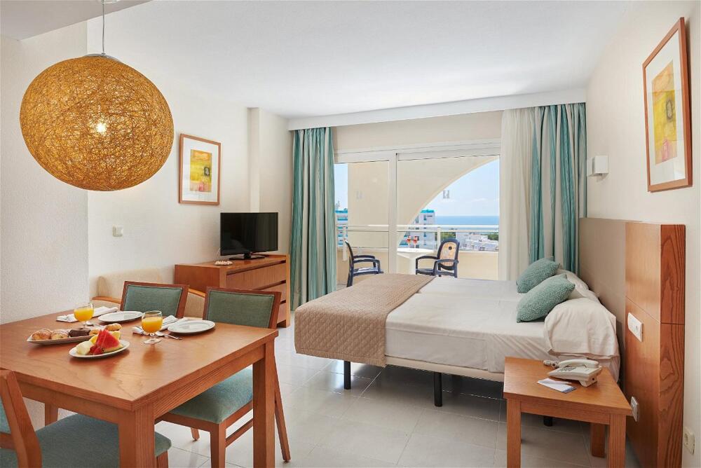 Foto de una habitación de Aparthotel Hipotels Coma Gran