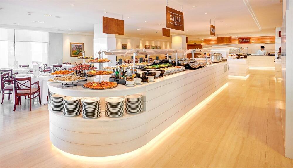 Foto de restauración de Aparthotel Hipotels Coma Gran
