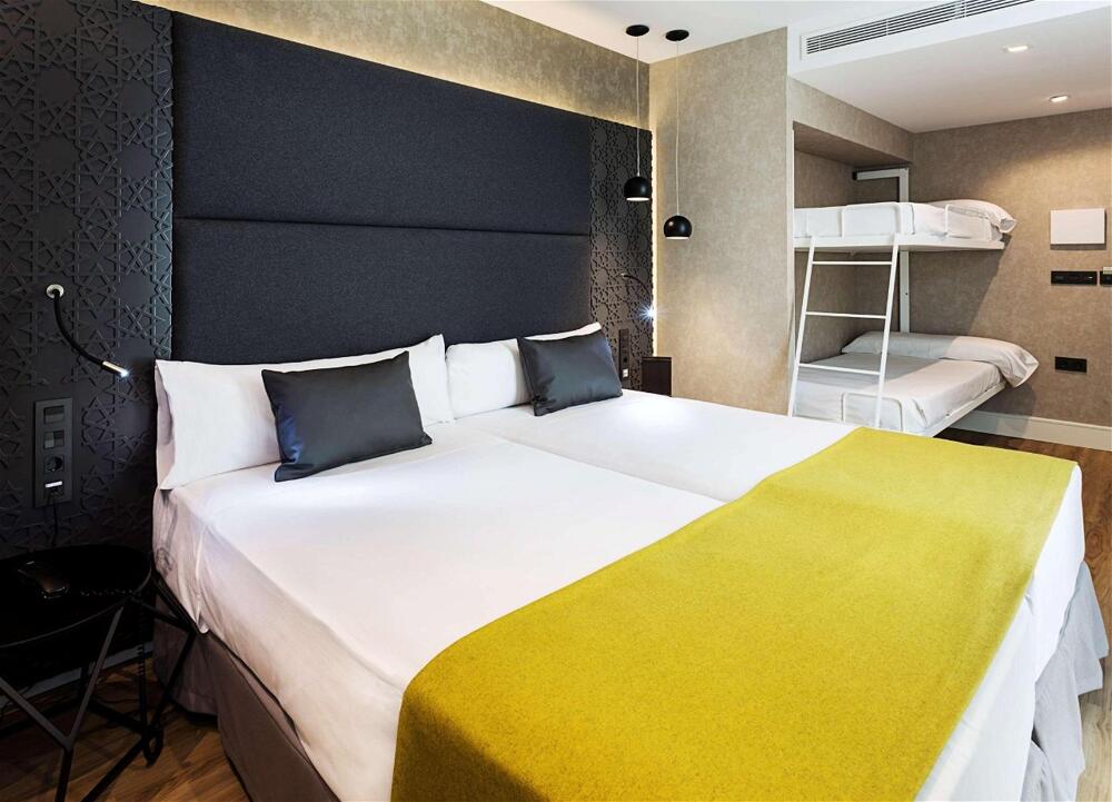 Foto general de Hotel Catalonia Giralda