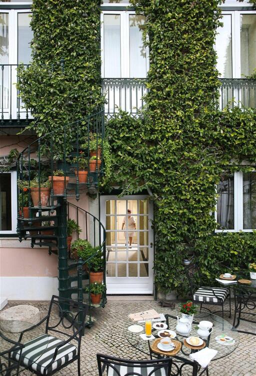 Foto del exterior de Hotel As Janelas Verdes Inn - Lisbon Heritage Collection - Riverside