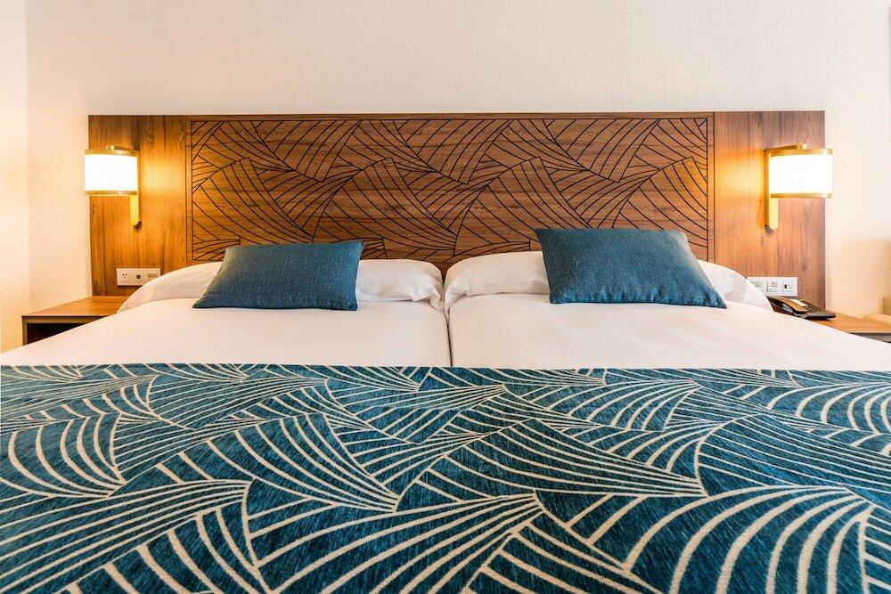 Foto de una habitación de Hotel Riu Vallarta - All Inclusive
