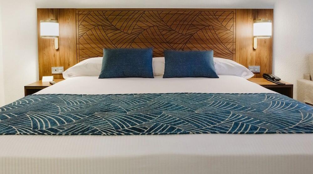 Foto de una habitación de Hotel Riu Vallarta - All Inclusive
