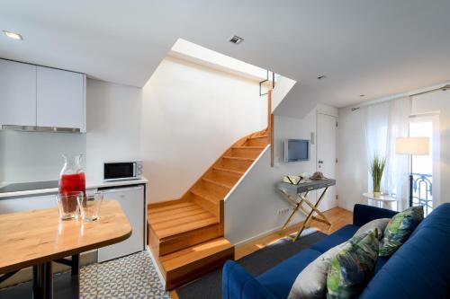 Foto de una habitación de Apartamentos Alfama Yellow House