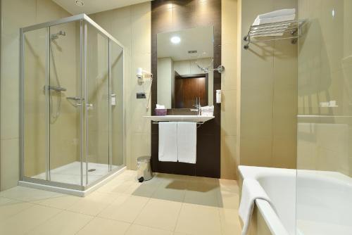 Foto del baño de Hotel Spa Norat Torre Do Deza 4* Superior