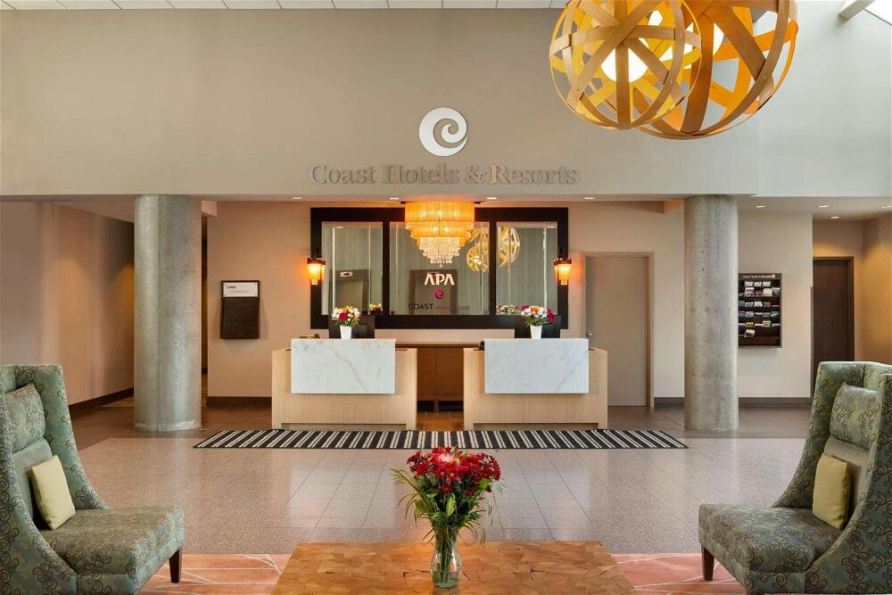 Foto de las zonas nobles de Coast Chilliwack Hotel by APA