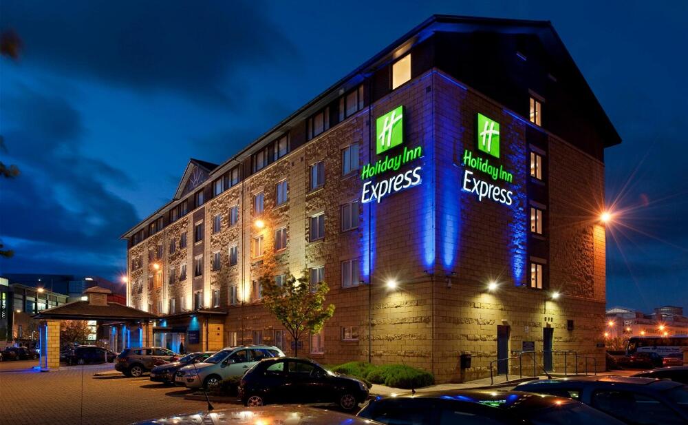 Foto del exterior de Holiday Inn Express Edinburgh - Leith Waterfront, an IHG Hotel
