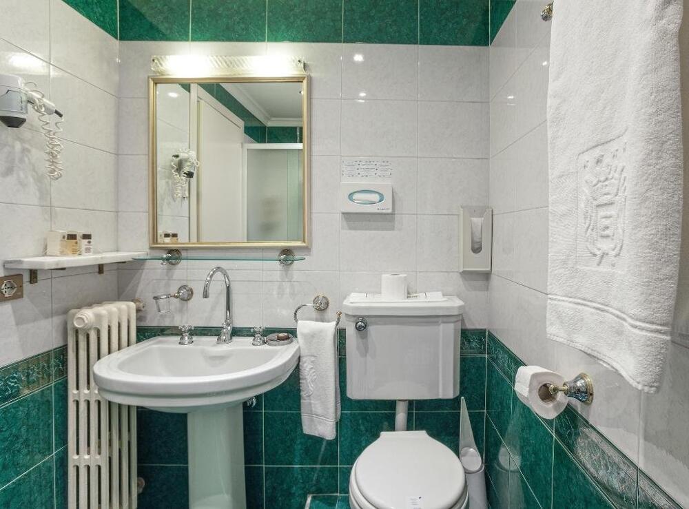 Foto del baño de Hotel Quisisana Terme
