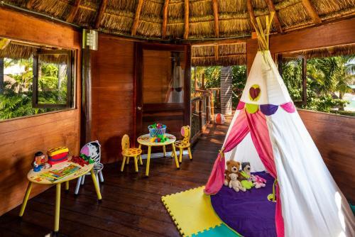 Foto de los servicios de Complejo InterContinental Presidente Cancun Resort