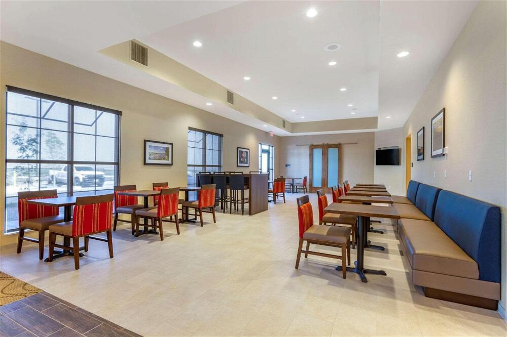 Foto de restauración de Hotel Comfort Suites Albuquerque Airport