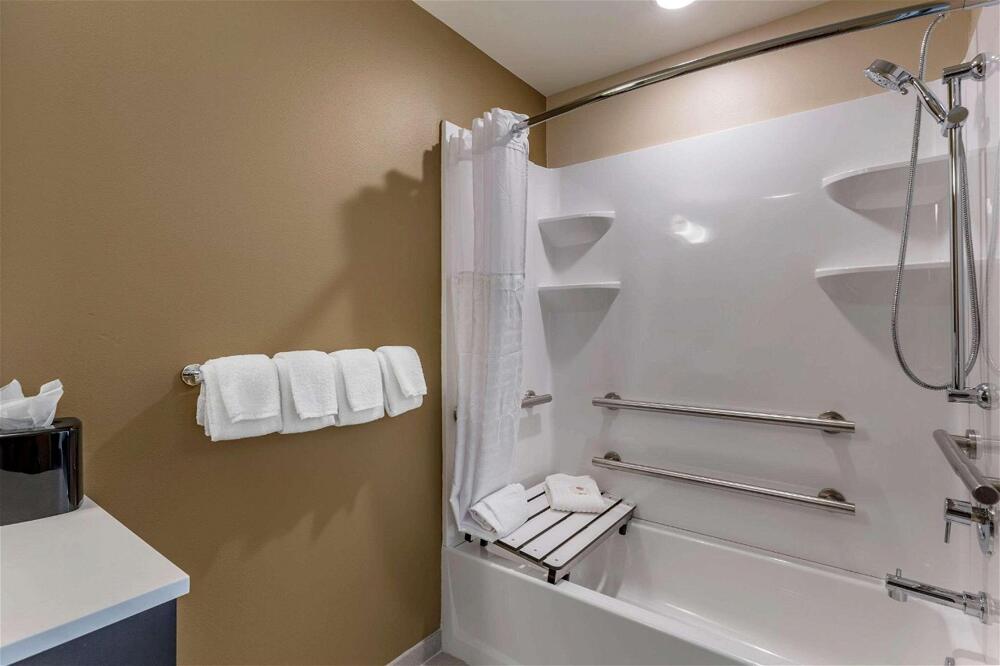 Foto del baño de Hotel Comfort Suites Albuquerque Airport