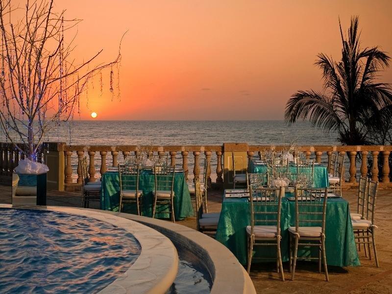 Foto general de Complejo Pueblo Bonito Emerald Bay Resort &amp;amp; Spa - All Inclusive
