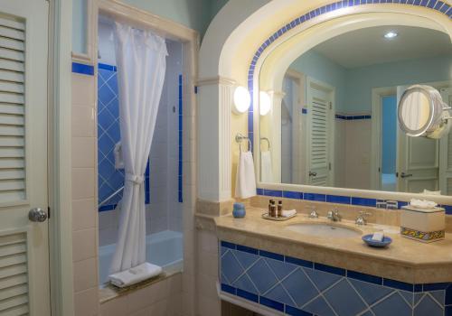 Foto del baño de Complejo Pueblo Bonito Emerald Bay Resort &amp;amp; Spa - All Inclusive