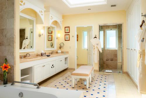 Foto del baño de Complejo Pueblo Bonito Emerald Bay Resort &amp;amp; Spa - All Inclusive