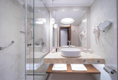 Foto del baño de Hotel Electra Palace Athens