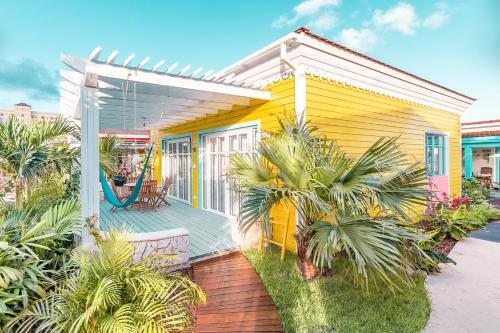 Exterior – Boardwalk Boutique Hotel Aruba - Adults Only