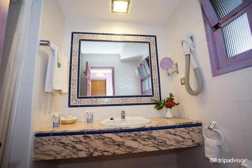 Bathroom – Hotel Parque Tropical