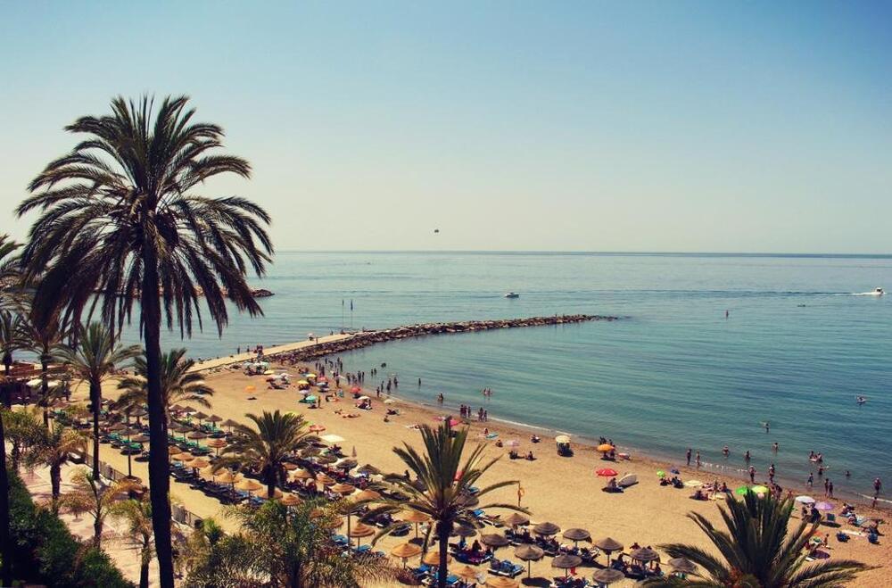 Foto general de Aparthotel Puerto Azul Marbella