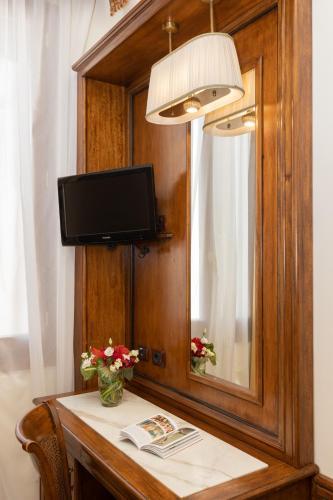 Foto de una habitación de Adler Cavalieri Hotel-Private Spa &amp;amp; Gym