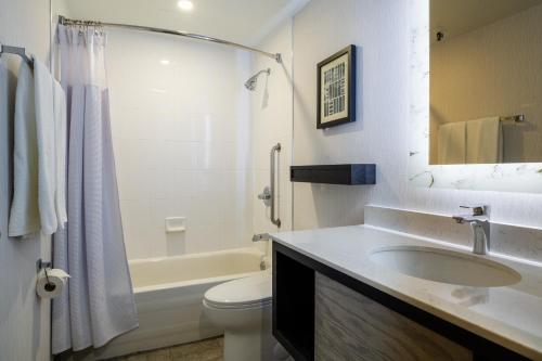 Foto del baño de Crowne Plaza Hotel Moncton Downtown, an IHG Hotel