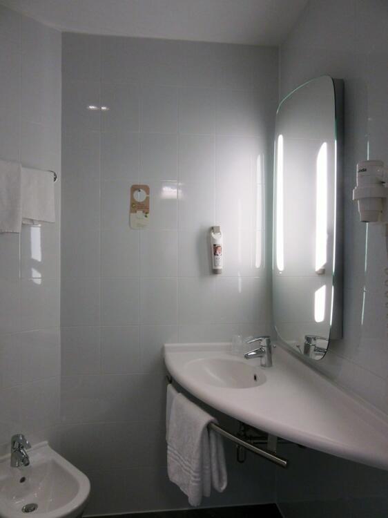Foto del baño de Hotel Ibis Milano Fiera