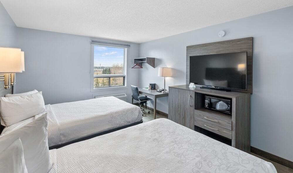 Foto de una habitación de Emerald Hotel &amp;amp; Suites