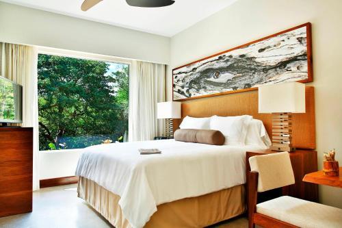 Foto de una habitación de Hotel El Mangroove Papagayo, Autograph Collection